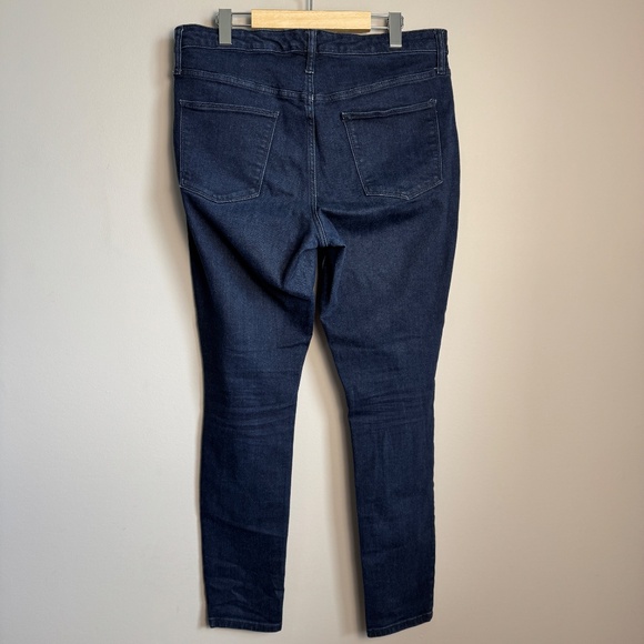 Universal Thread Women's High Rise Skinny Jeans Dark Wash Indigo 14 Western - Picture 5 of 15